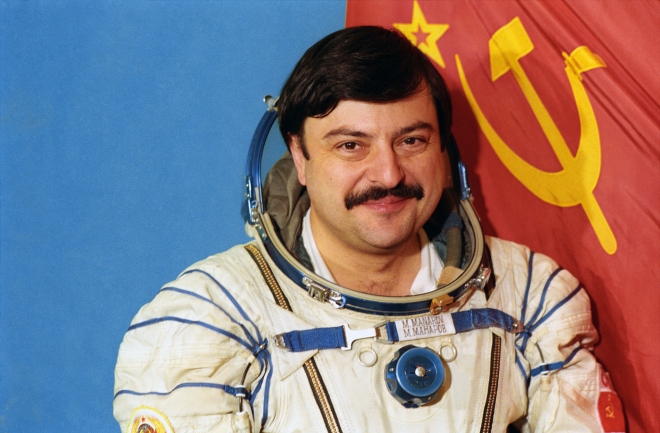 Musa Manarov: "Kosmonavtlar üçün Azərbaycan musiqisini çaldırırdım" - VİDEO - FOTO