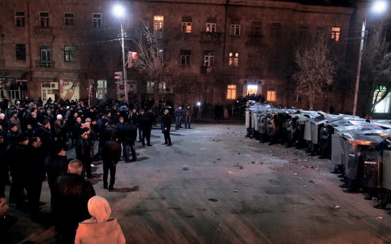 Ermənilərdən ruslara arxadan zərbə - FOTO