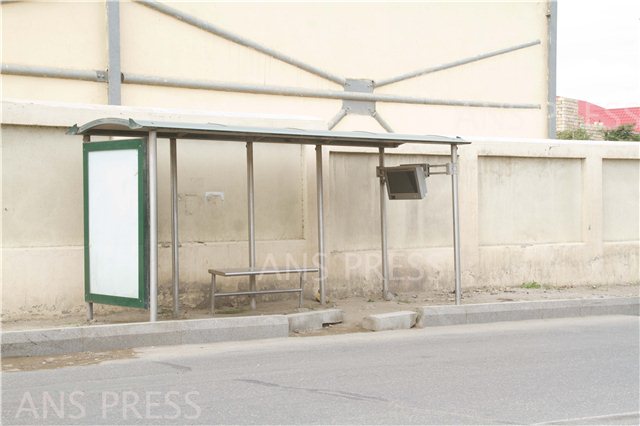 Dünyanın sonunda oturub avtobus gözləmək - FOTO