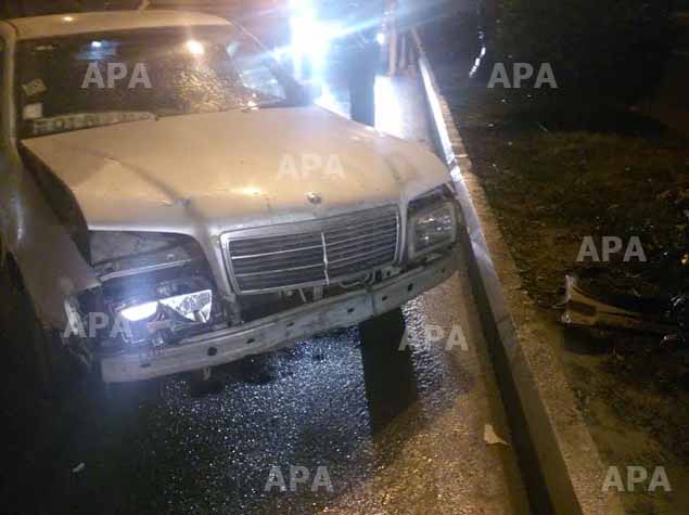 Nəqliyyat nazirliyinin işçisi jurnalistlərə hücum çəkdi - YENİLƏNİB - FOTO