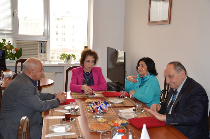 Azərbaycanlı aktyorlar mükafatlandırılıblar - FOTO