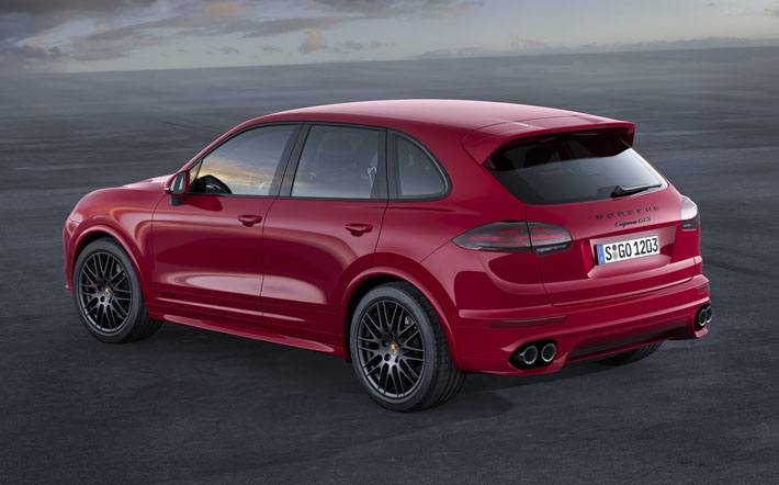 Porsche Cayenne GTS-i yenilədi - FOTO