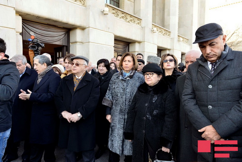 Vaqif Səmədoğlu dəfn olundu - YENİLƏNİB - FOTO