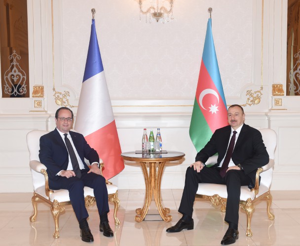 Prezident İlham Əliyev və Fransua Olland Bakıda görüşdülər - YENİLƏNİB - FOTO
