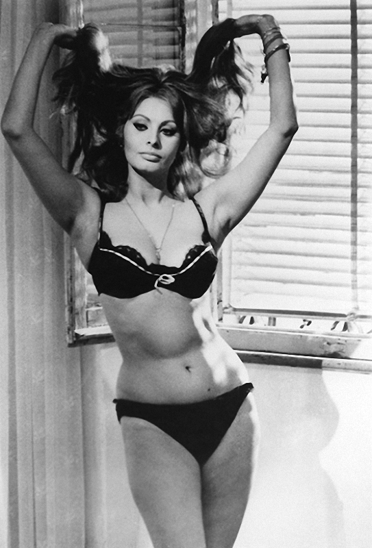 Sofi Loren: ən gözəl italyan xanım - FOTO