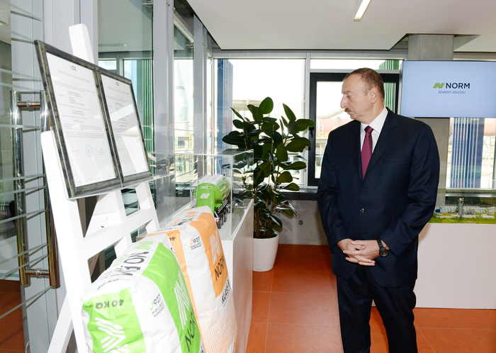 Prezident İlham Əliyev: "Azərbaycanda iqtisadi sahədə və sənaye sahəsində bütün dövlət siyasəti öz əksini tapır" - YENİLƏNİB - FOTO