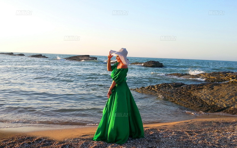 Azərbaycanlı müğənni: "İçimdə bir uşaq var..." - FOTOSESSİYA
