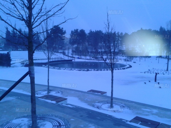 Bakıya güclü qar yağır - YENİLƏNİB - VİDEO - FOTOSESSİYA