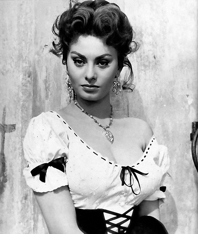 Sofi Loren: ən gözəl italyan xanım - FOTO