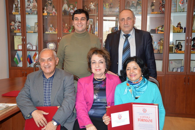 Azərbaycanlı aktyorlar mükafatlandırılıblar - FOTO