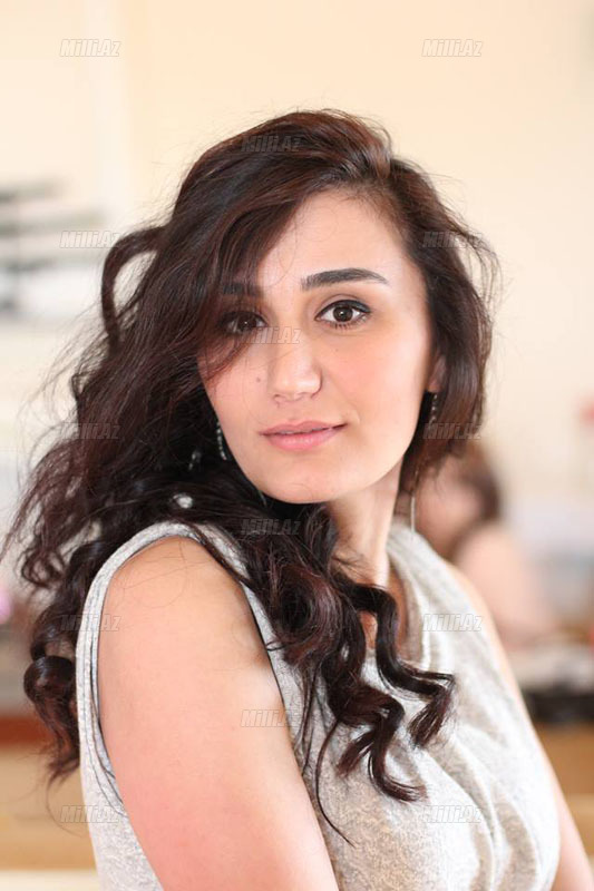 Azərbaycanlı aktrisa: "Sevgiyə, qayğıya və..." - FOTOSESSİYA