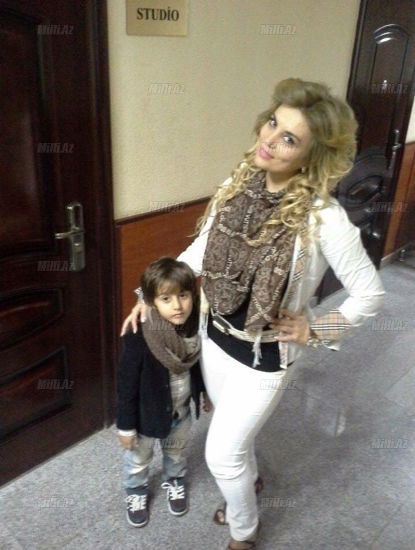 Teleaparıcı Şəhla Hüseynova: "Qayınanam olmasa idi, çoxdan boşanmışdım..."