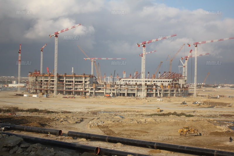 Bakıda böyük prospektin ətrafı sökülür - FOTO