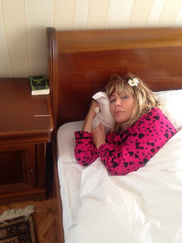 Brilliant Dadaşovanın yataqda şəkilləri yayıldı - FOTO