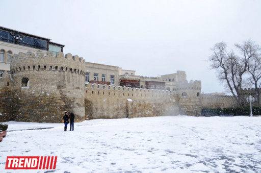 Bakı ağ libasa büründü - FOTOSESSİYA
