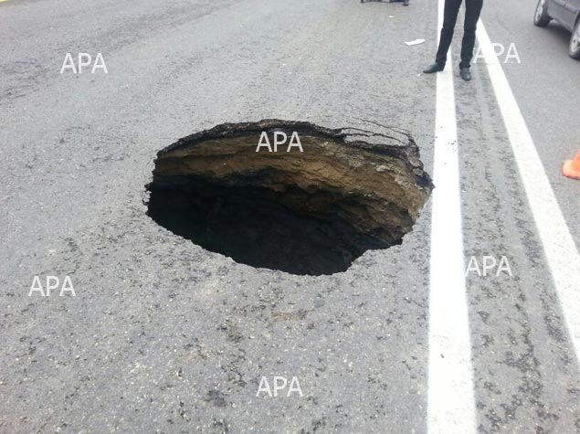 Bakı baş verən çökmə ilə bağlı sürücülərə tövsiyə edilən alternativ yollar açıqlandı - YENİLƏNİB - VİDEO - FOTO