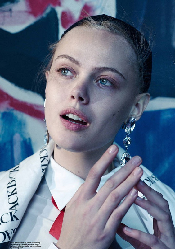 Xatirələrə dalmış model - FOTO