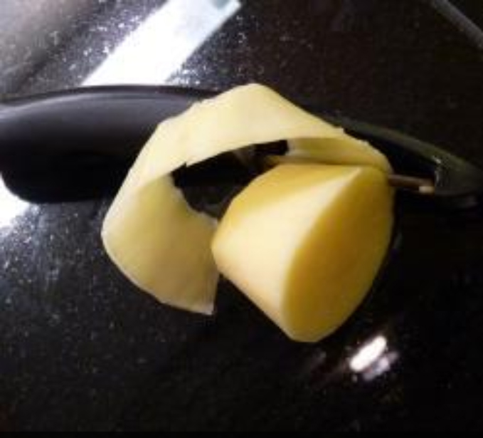 Mətbəx sirləri: Kartofdan qızılgüllər - FOTO