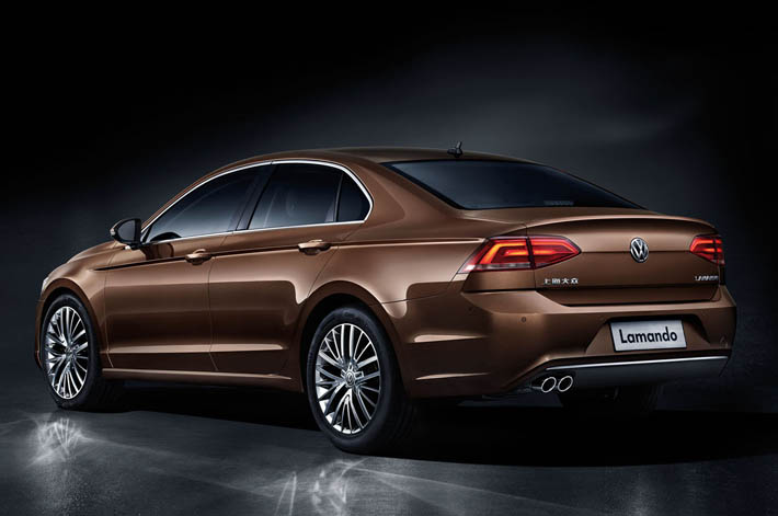 Volkswagen-dən kompakt sedan - FOTO