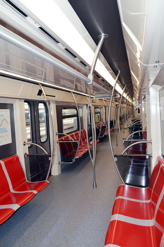 Bakı metrosunun yeni qatarları - FOTOSSESİYA