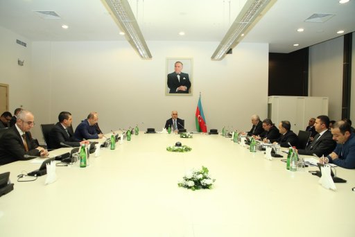 Azərbaycanda Nazirlikdə geniş müşavirə keçiridi - FOTO