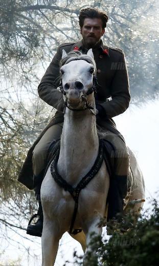 Kıvanc Tatlıtuğun yeni serialı rekord vurur - VİDEO - FOTO