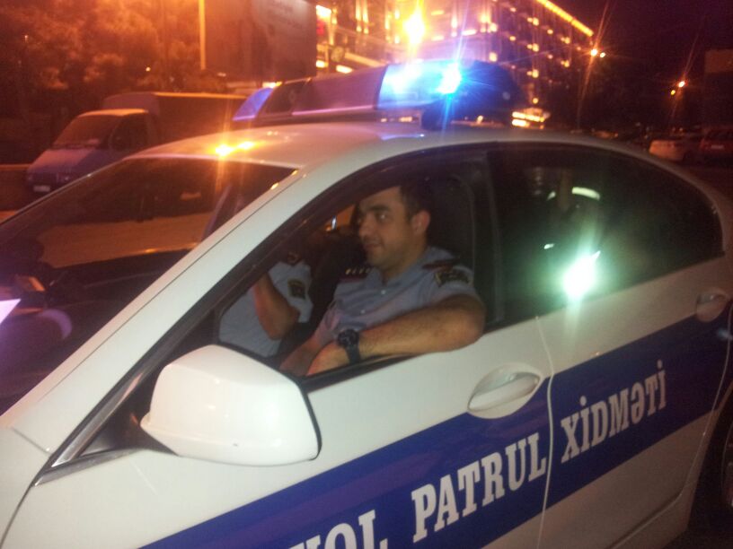 Bakıda "avtoş"ların "Mercedes" davasında yol polisi bıçaqlandı - YENİLƏNİB - FOTO - VİDEO