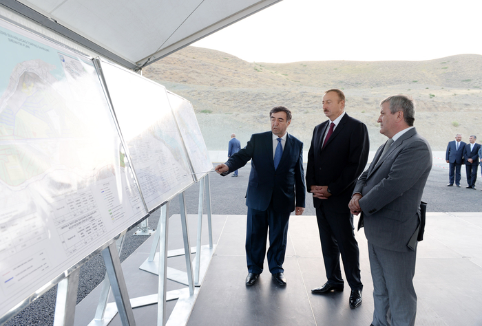 Prezident İlham Əliyev: "Azərbaycan öz sürətli inkişaf dövrünü yaşayır və ölkədə böyük quruculuq işləri aparılır" - YENİLƏNİB - FOTO