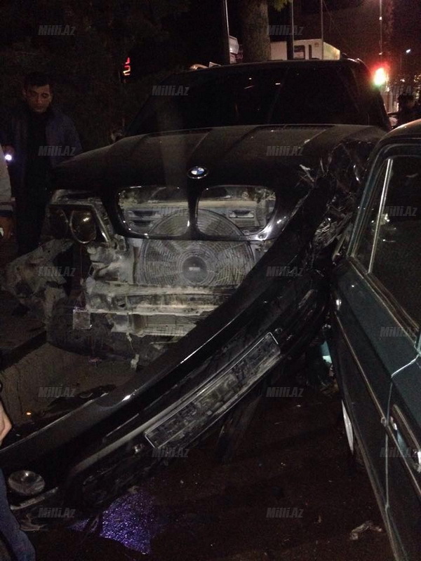 Azərbaycanda 3 maşın toqquşdu, yaralı var - YENİLƏNİB - FOTO
