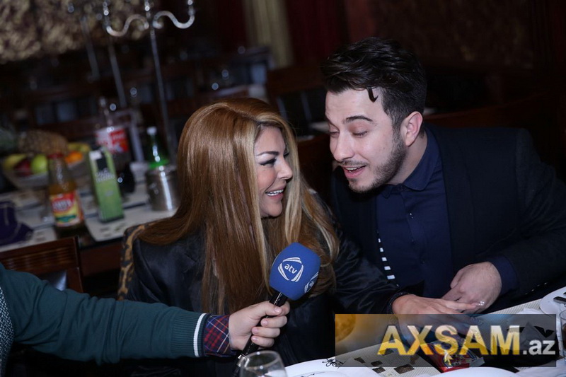 Azərbaycanlı müğənni: "Buna görə məndən inciyirlər" - FOTO