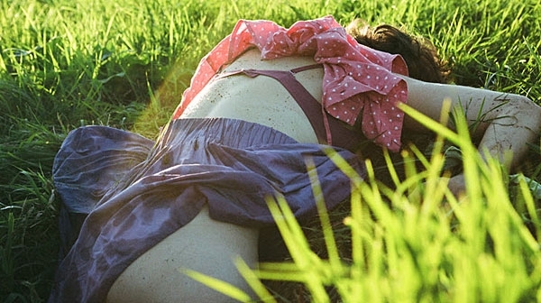 Polislər şokda: ölmüş qadın dirildi - FOTO