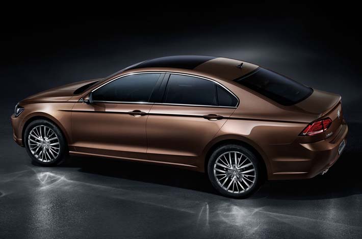 Volkswagen-dən kompakt sedan - FOTO