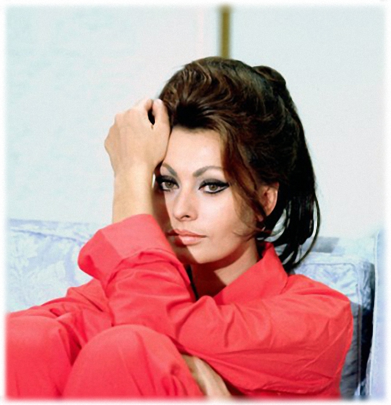 Sofi Loren: ən gözəl italyan xanım - FOTO