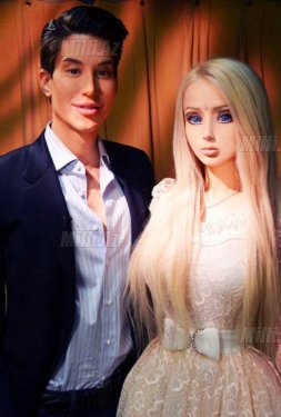 Barbiyə bənzəyən qadın: "Hava və işıqla qidalanıram" - FOTO