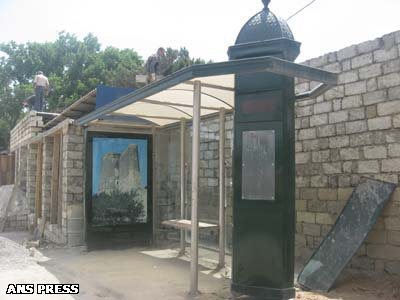 Dünyanın sonunda oturub avtobus gözləmək - FOTO