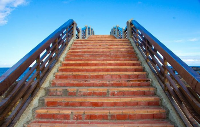 Üç ölümsüz adasında əjdaha körpüsü - FOTO