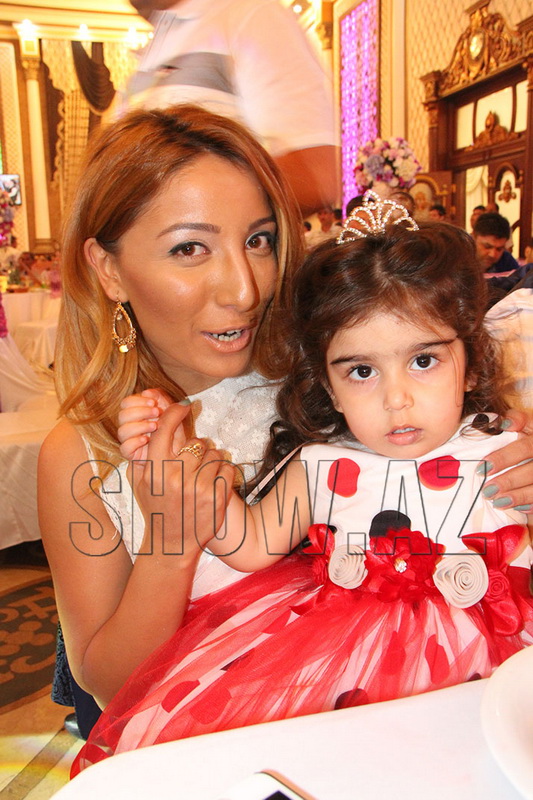 Mirsalam Mirsalamov qızları ilə bir arada - FOTO
