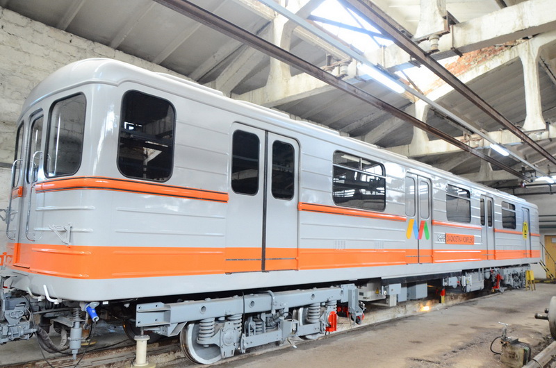 Bakı metrosunun yeni qatarları - FOTOSSESİYA