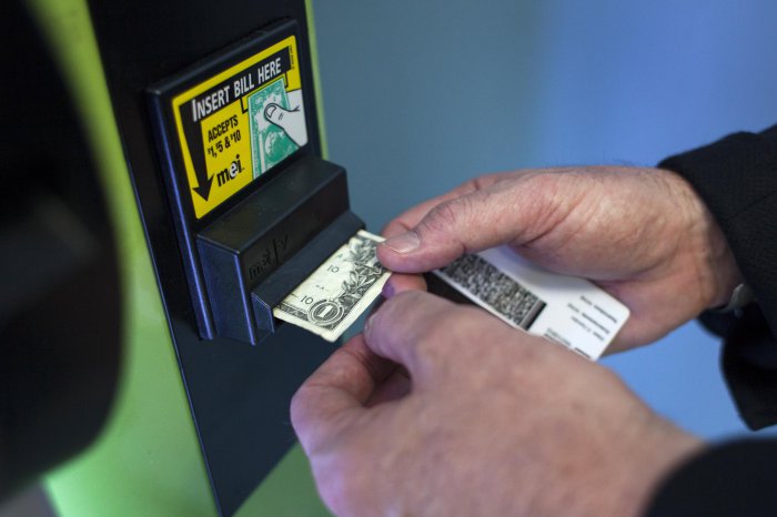 Nəşə satan avtomat da hazırlandı - FOTO