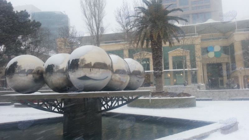 Bakıya güclü qar yağır - YENİLƏNİB - VİDEO - FOTOSESSİYA