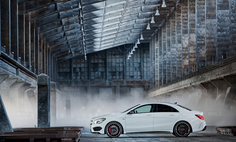 Mercedes-Benz-dən yenilənmiş sedan - FOTO