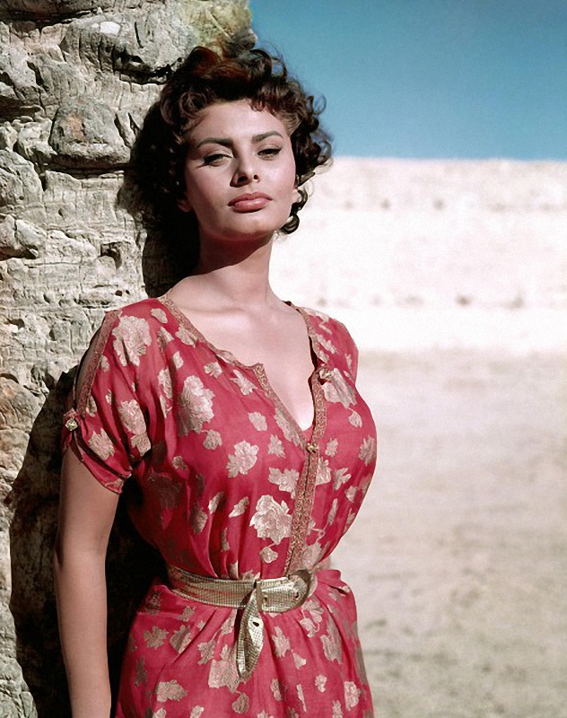 Sofi Loren: ən gözəl italyan xanım - FOTO