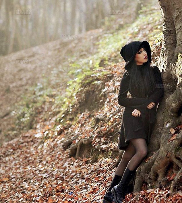 Türk stüardessa "erotik macəra"ya görə qovuldu - FOTO