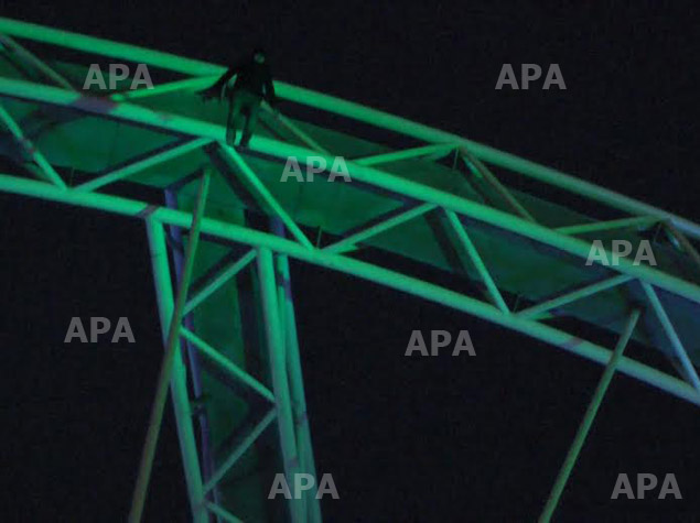 Bakıda özünü körpüdən atan gəncin kimliyi müəyyənləşdi - YENİLƏNİB - ANBAAN VİDEO - FOTO