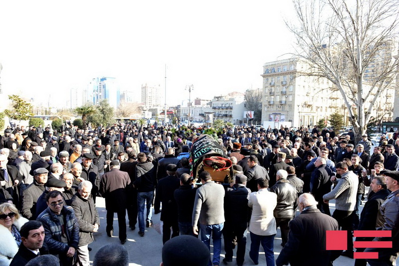 Vaqif Səmədoğlu dəfn olundu - YENİLƏNİB - FOTO