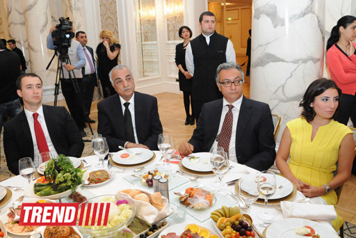 Bakıda "The Business Year: Azerbaijan - 2014" nəşrinin təqdimat mərasimi keçirilib - FOTO