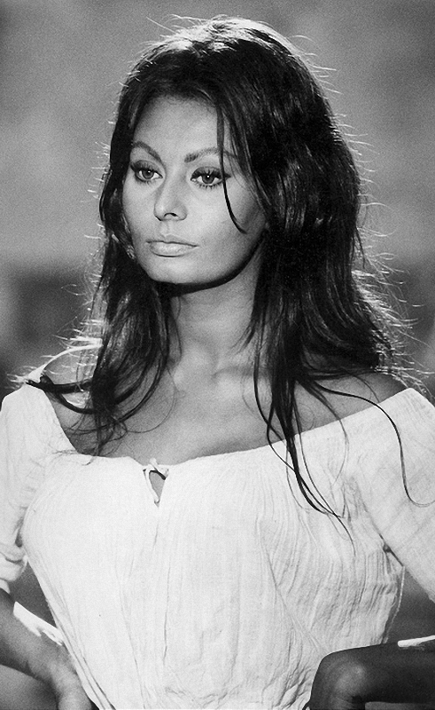 Sofi Loren: ən gözəl italyan xanım - FOTO