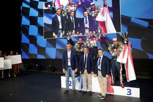 "V1 Challenge Azerbaijan": həyəcan, qələbə və böyük izləyici marağı - FOTOSESSİYA