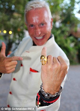 Müflis olan milyarder: eyş-işrət, qadınlar, kef... - FOTO