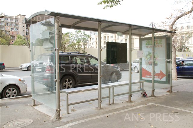 Dünyanın sonunda oturub avtobus gözləmək - FOTO